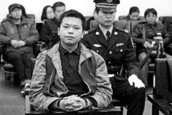 安徽杀妻煮吃尸案:丈夫铁锤猛砸妻子(后主动求枪毙)972 / 作者:UFO爱好者 / 帖子ID:100612
