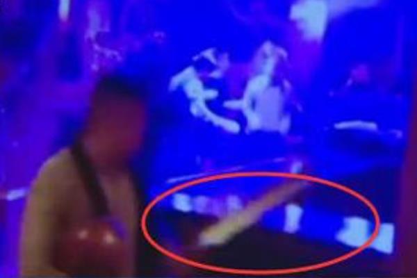 上海南汇酒吧斗殴事件原因:因纠纷引发斗殴(2死5伤)827 / 作者:UFO爱好者 / 帖子ID:100616