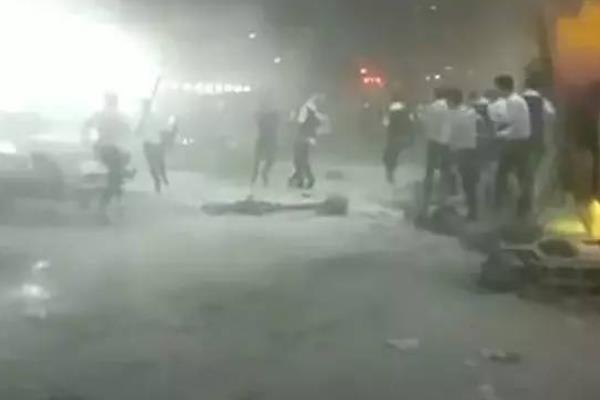 上海南汇酒吧斗殴事件原因:因纠纷引发斗殴(2死5伤)461 / 作者:UFO爱好者 / 帖子ID:100616
