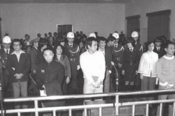 美丽岛事件是怎么回事?史上台湾最大的军民冲突事件145 / 作者:UFO爱好者 / 帖子ID:100591