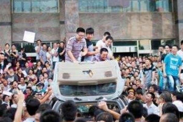 启东事件:最大规模的游行活动(10万启东人抵制排污)336 / 作者:UFO爱好者 / 帖子ID:100555