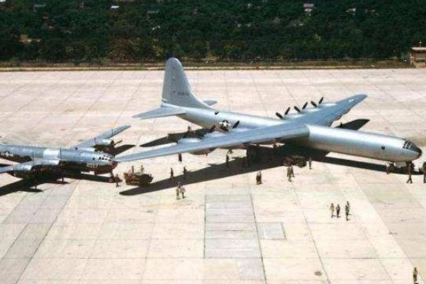 世界上最大的轰炸机:B-36轰炸机(能装美全部原子弹)904 / 作者:UFO爱好者 / 帖子ID:90142