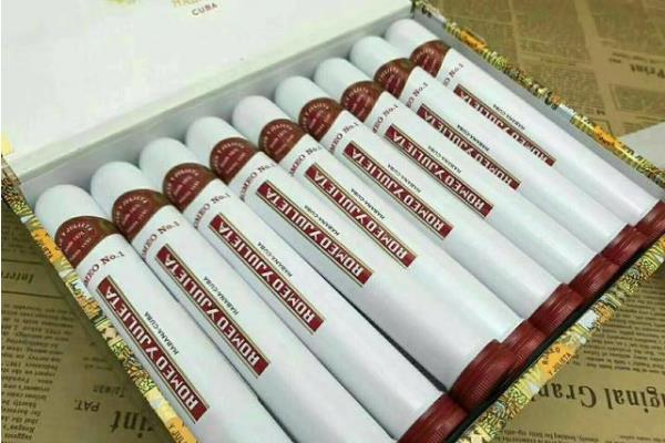 世界十大最贵香烟排行榜:第一采用白金制盒(一盒值66万)236 / 作者:UFO爱好者 / 帖子ID:89915