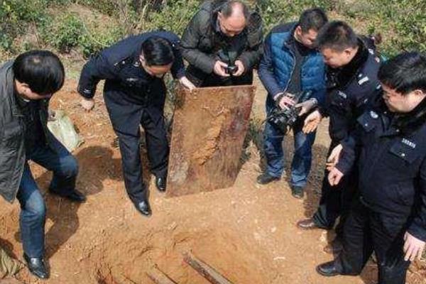 姚玉忠盗的最大的墓是什么?曾经扬言要挖掘秦始皇陵495 / 作者:UFO爱好者 / 帖子ID:70429