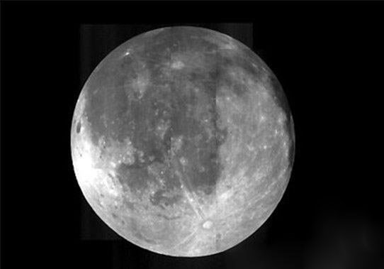 宇宙八大惊人真相探秘：冥王星上的冰比钢铁还要坚硬26 / 作者:UFO爱好者 / 帖子ID:73550