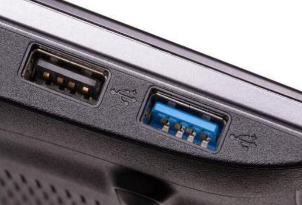 usb2.0和3.0的区别，速率相差10倍（usb3.0接口为蓝色）83 / 作者:UFO爱好者 / 帖子ID:91813