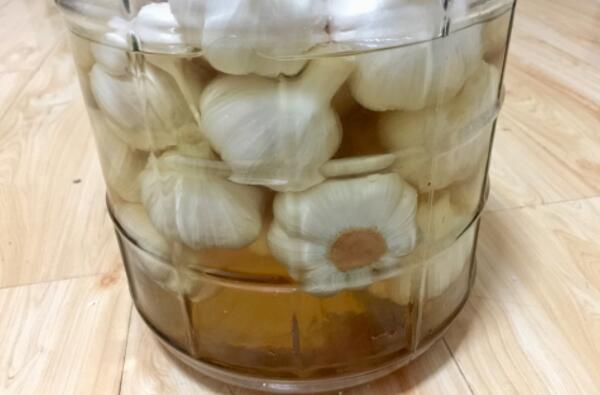 大蒜泡什么吃壮如牛，大蒜泡酒（两者泡2月喝了可以壮阳）802 / 作者:UFO爱好者 / 帖子ID:91225