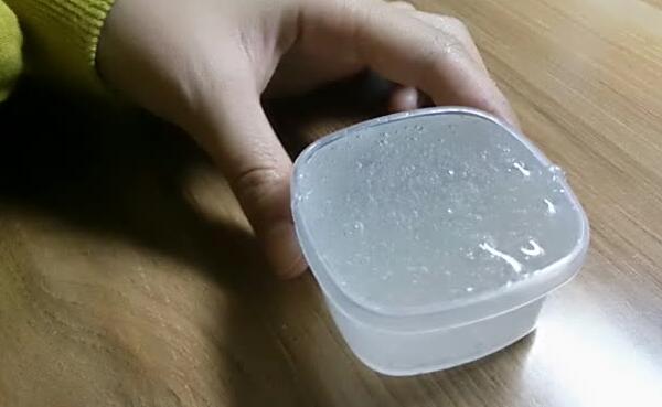 假水粘手怎么办，加点卸妆水补救（沾手是胶水放多了）316 / 作者:UFO爱好者 / 帖子ID:90784