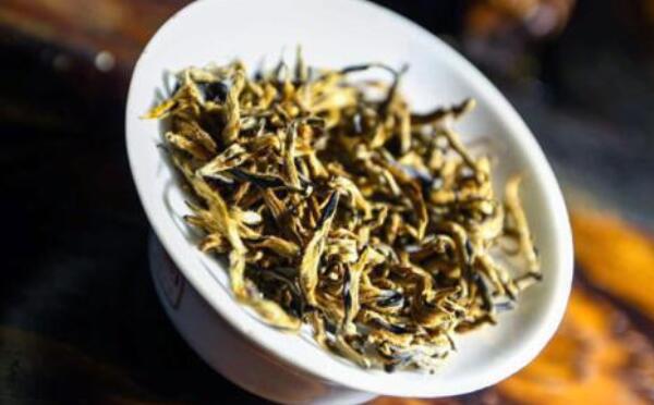英贵茶禁忌，过多饮用会加重体内寒气（肠胃不好禁止服用）641 / 作者:UFO爱好者 / 帖子ID:90732
