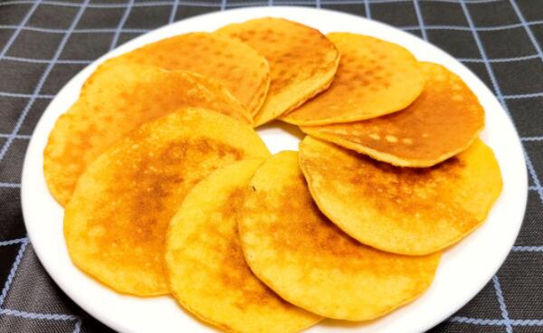 玉米面用开水烫的目的，面食更松软/口感更香（玉米面易成形）25 / 作者:UFO爱好者 / 帖子ID:90559