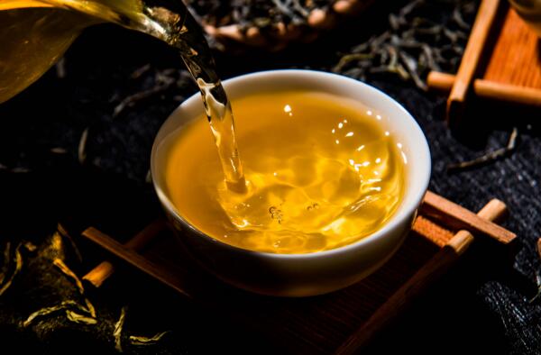 绿茶每一泡的时间，冲4泡/每一泡5分钟（茶水比例1:50）345 / 作者:UFO爱好者 / 帖子ID:90514