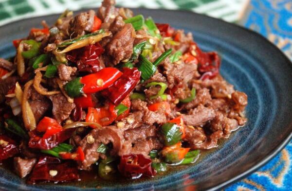 牛肉有点变味怎么处理，切成牛肉丝用辣椒煎炒/完美去味246 / 作者:UFO爱好者 / 帖子ID:90441