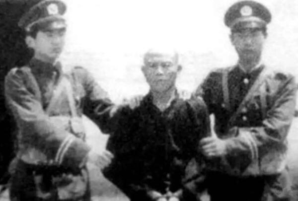 1985商洛骇人听闻的案件，龙治民2年杀48人谋财570余元/埋尸家底921 / 作者:UFO爱好者 / 帖子ID:92404