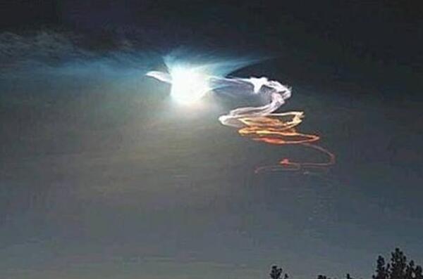 长江真龙万人围观？纯属传说（实为镇长江水患的巨人）880 / 作者:UFO爱好者 / 帖子ID:103690