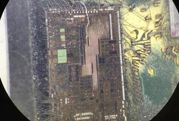 芯片放大一亿倍，精致如一座城市/为工程师手艺点赞273 / 作者:UFO爱好者 / 帖子ID:81732