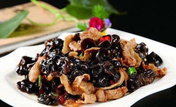 吃木耳菜的禁忌，湿寒体质人禁吃（不能与豆腐、牛奶同食）591 / 作者:UFO爱好者 / 帖子ID:90166