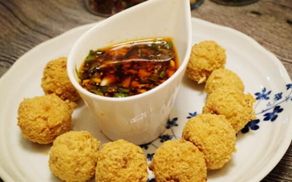 豆腐圆子怎么炸才空心，炸豆腐圆子空心窍门752 / 作者:UFO爱好者 / 帖子ID:88400