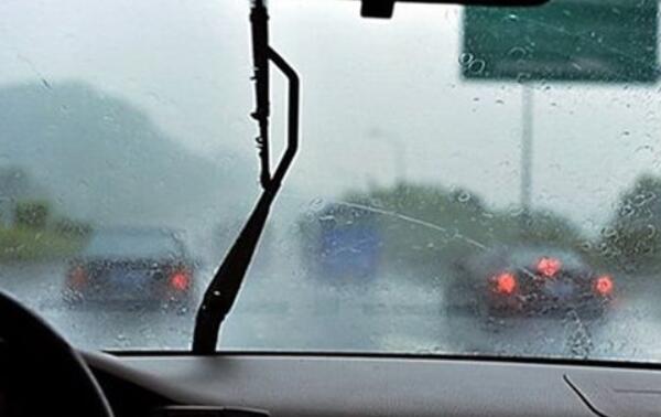 下雨天什么情况下水会往上流，汽车高速行驶/雨水往上流228 / 作者:UFO爱好者 / 帖子ID:84606