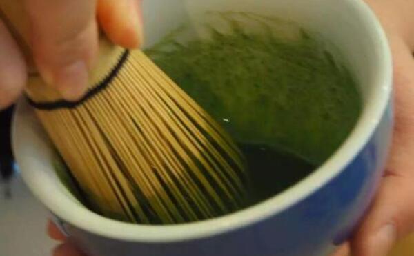 抹茶粉能直接泡水喝吗，不能（直接冲有结块很难喝）742 / 作者:UFO爱好者 / 帖子ID:83957