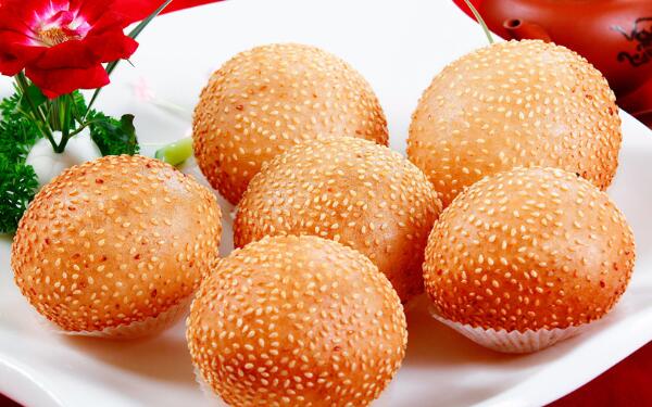 怎么解决麻球不瘪，油温三成热（炸时用漏勺轻轻按）21 / 作者:UFO爱好者 / 帖子ID:83267