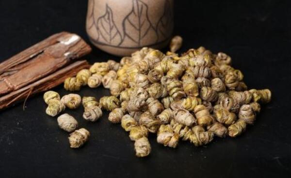 石斛过期5年还能吃吗，不能吃（石斛只能存放一周）556 / 作者:UFO爱好者 / 帖子ID:83274