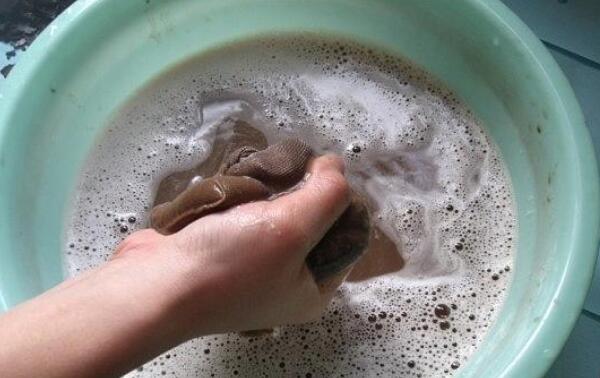茶麸洗头的害处，对人无害（头发干燥者不要用）771 / 作者:UFO爱好者 / 帖子ID:83196