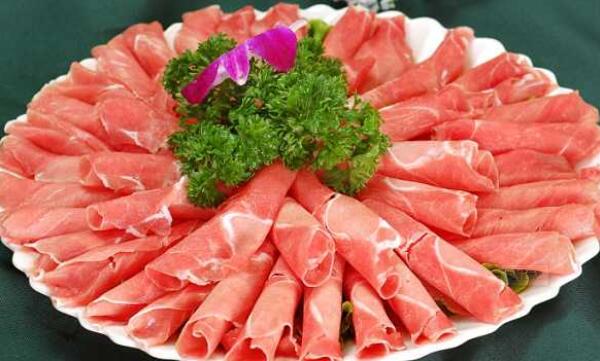 皮蛋跟羊肉可以一起吃吗，可以（但皮蛋不能多吃）433 / 作者:UFO爱好者 / 帖子ID:83042