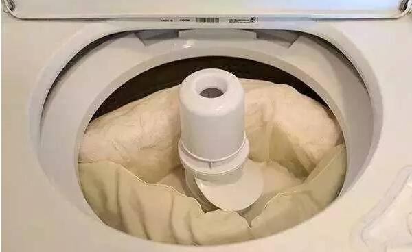 抱枕可以用洗衣机洗吗，可以（抱枕枕芯尽量不水洗）748 / 作者:UFO爱好者 / 帖子ID:82895