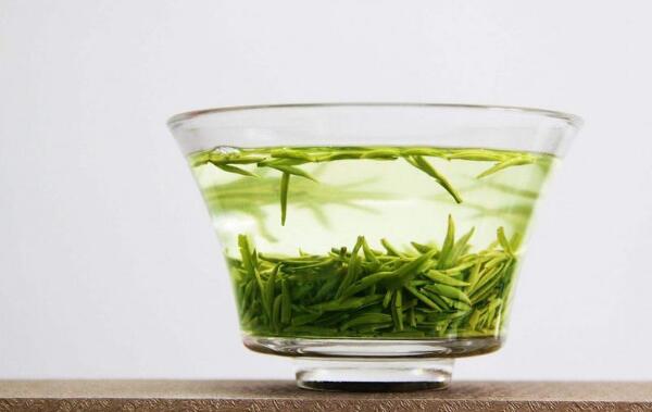 日照绿茶的特点，比普通绿茶更大（冲泡茶水颜色更深）512 / 作者:UFO爱好者 / 帖子ID:82890