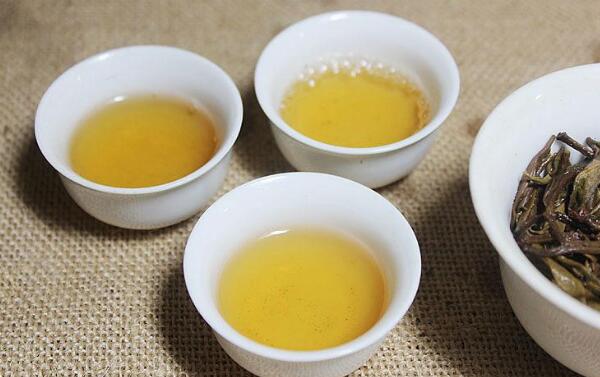 普洱茶生茶熟茶区分，茶色、汤色、茶味、叶底、功效不同845 / 作者:UFO爱好者 / 帖子ID:82729