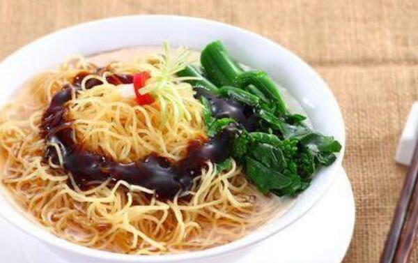 煮面放酱油还是蚝油，都可以（根据自己口味来放）56 / 作者:UFO爱好者 / 帖子ID:82433