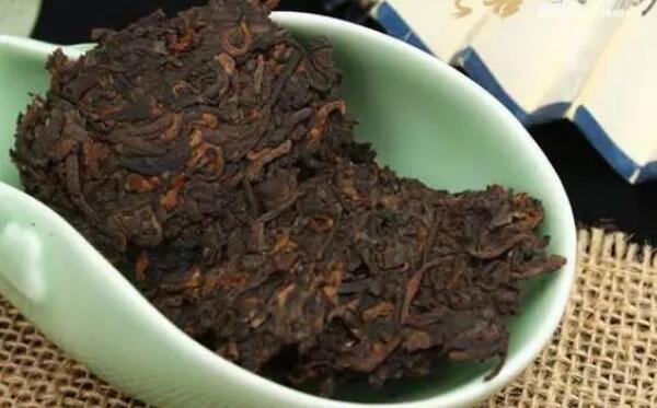普洱茶保质期是多久，无具体期限（生茶25年/熟茶15年）991 / 作者:UFO爱好者 / 帖子ID:82431