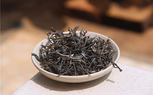 普洱茶保质期是多久，无具体期限（生茶25年/熟茶15年）284 / 作者:UFO爱好者 / 帖子ID:82431