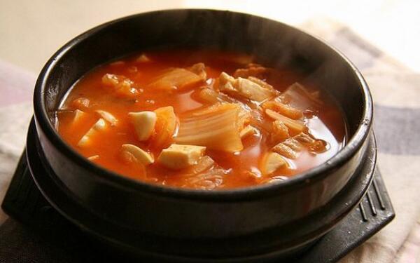 辣白菜能做什么菜，炒粉条、下稀饭、辣白菜豆腐汤111 / 作者:UFO爱好者 / 帖子ID:82108