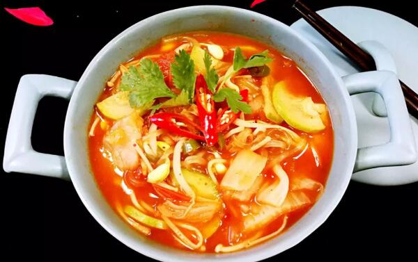 辣白菜能做什么菜，炒粉条、下稀饭、辣白菜豆腐汤824 / 作者:UFO爱好者 / 帖子ID:82108