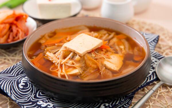 辣白菜能做什么菜，炒粉条、下稀饭、辣白菜豆腐汤635 / 作者:UFO爱好者 / 帖子ID:82108
