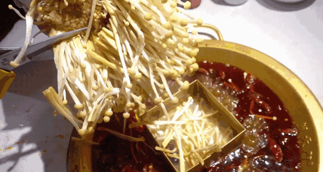 金针菇的营养价值 金针菇不能和什么一起吃（未熟禁食）426 / 作者:UFO爱好者 / 帖子ID:81998