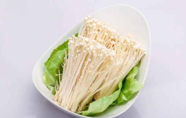 金针菇的营养价值 金针菇不能和什么一起吃（未熟禁食）219 / 作者:UFO爱好者 / 帖子ID:81998