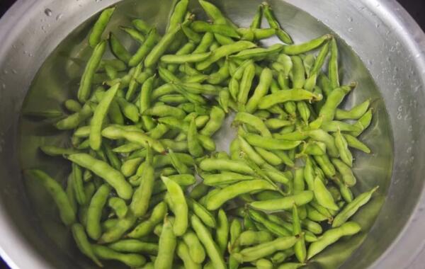 毛豆煮多久，煮毛豆的做法（开盖煮10分钟最好吃）805 / 作者:UFO爱好者 / 帖子ID:81911