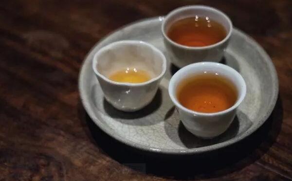 茶叶是酸性还是碱性，碱性（可以中和体内多余的酸）215 / 作者:UFO爱好者 / 帖子ID:81798