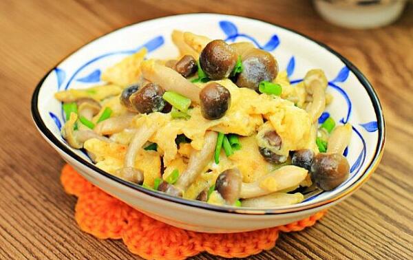 蘑菇和鸡蛋可以一起吃吗，可以（同食更美味更健康）128 / 作者:UFO爱好者 / 帖子ID:81793