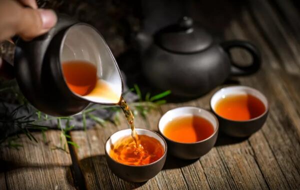 红茶是酸性还是碱性，碱性（中和多余的酸/让身体更健康）695 / 作者:UFO爱好者 / 帖子ID:81611