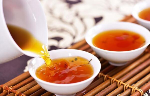 红茶什么时候喝最好，冬季喝暖胃（晚饭后一小时促消化）617 / 作者:UFO爱好者 / 帖子ID:81319