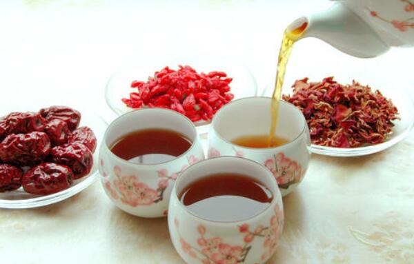 红茶什么时候喝最好，冬季喝暖胃（晚饭后一小时促消化）913 / 作者:UFO爱好者 / 帖子ID:81319