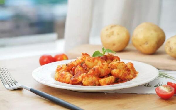 土豆和虾能一起吃吗，能（干锅土豆虾味美营养丰富）616 / 作者:UFO爱好者 / 帖子ID:81314