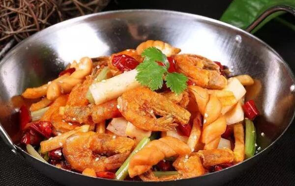 土豆和虾能一起吃吗，能（干锅土豆虾味美营养丰富）833 / 作者:UFO爱好者 / 帖子ID:81314