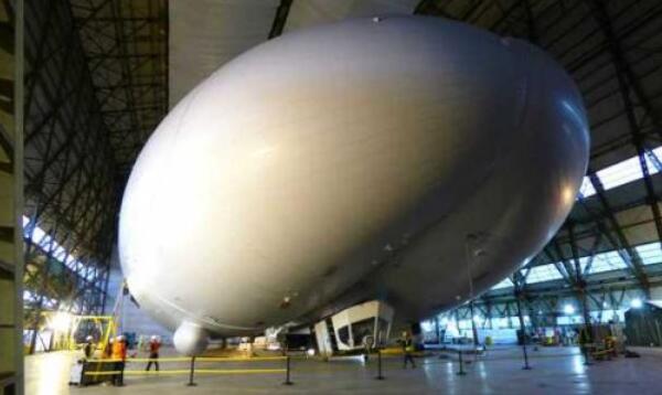 世界上最大的飞行器，Airlander（体长92米/长的像屁股）673 / 作者:UFO爱好者 / 帖子ID:91575