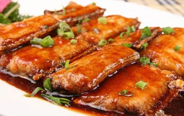 带鱼不能和什么一起吃，与甘草同食易中风（与南瓜同食中毒）61 / 作者:UFO爱好者 / 帖子ID:81141