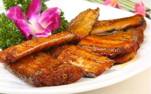 带鱼不能和什么一起吃，与甘草同食易中风（与南瓜同食中毒）306 / 作者:UFO爱好者 / 帖子ID:81141