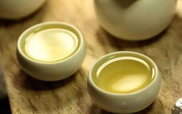 隔夜茶的妙用，隔夜茶洗头去头屑（隔夜茶漱口除口臭）950 / 作者:UFO爱好者 / 帖子ID:80881